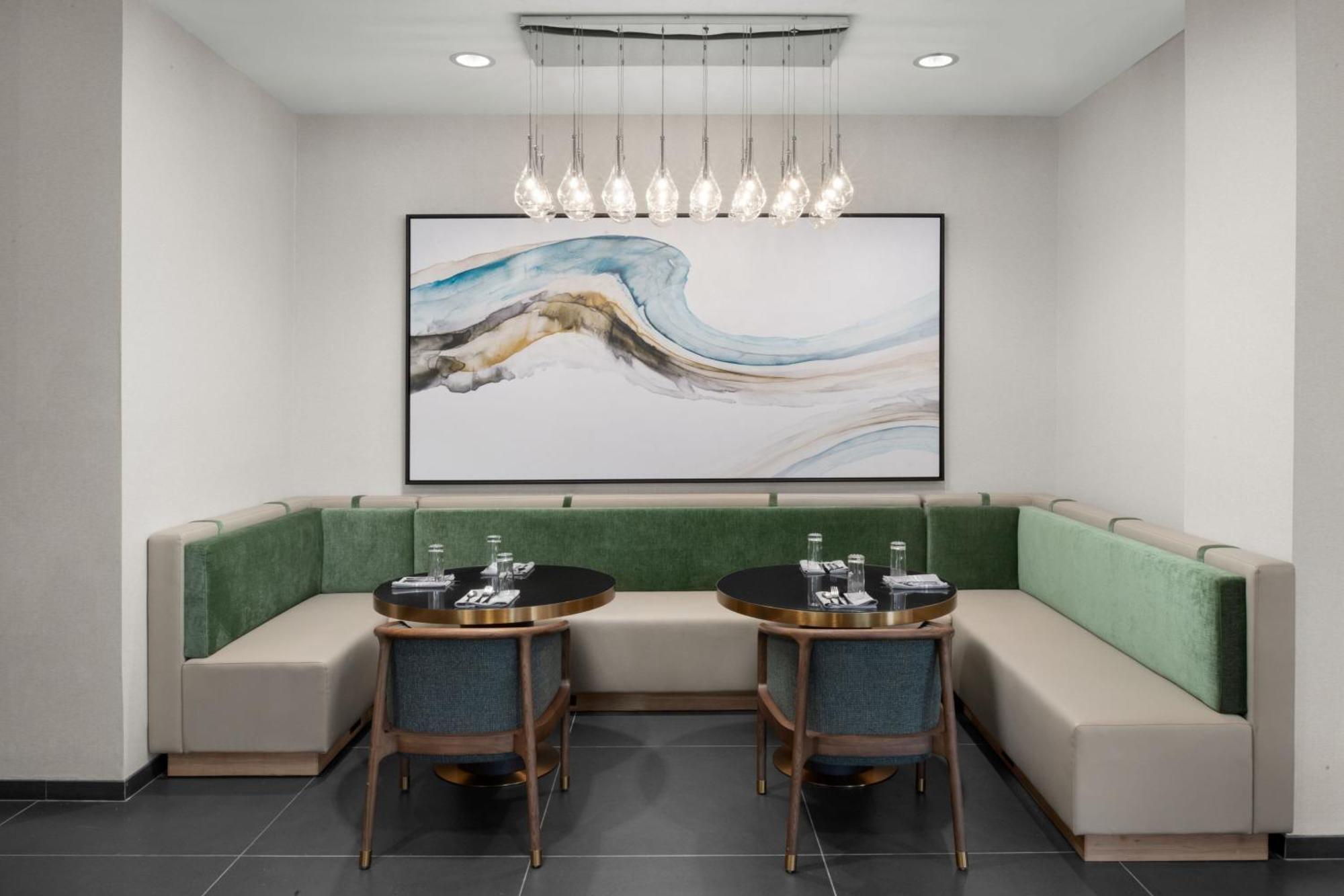 Delta Hotels By Marriott Colonial Heights Eksteriør bilde