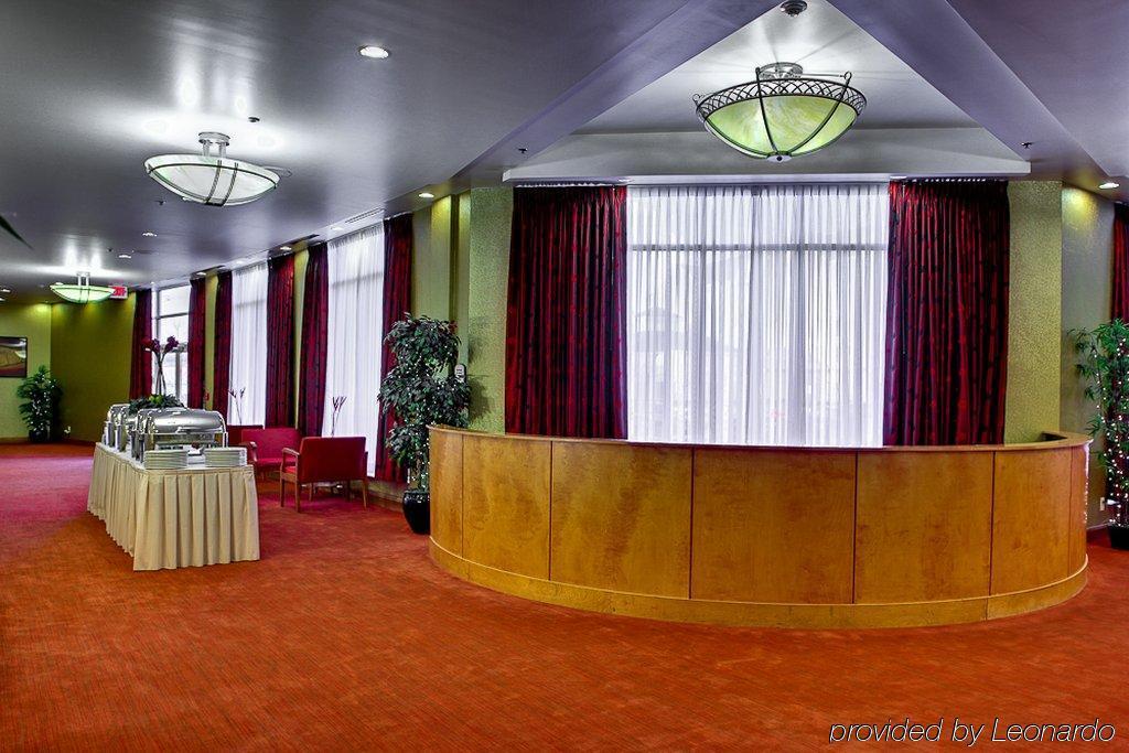 Delta Hotels By Marriott Colonial Heights Restaurant bilde
